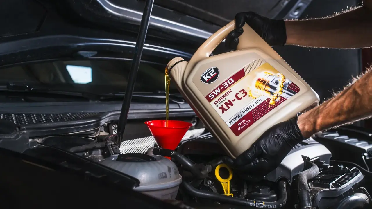 Wymiana oleju 5W30 diesel: Co ile i dlaczego Long Life to ryzyko?