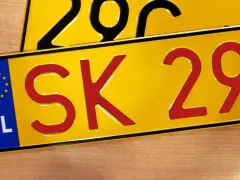 Nowe tablice rejestracyjne z oznaczeniem PL i numerem SK 290.