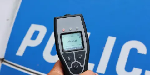 Promile w Polsce: Ile możesz wypić? Alkomat prawdę Ci powie