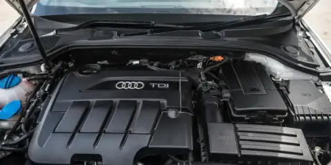 Silnik 2.0 TDI 140KM Audi, czysty i zadbany, gotowy do dalszej jazdy.