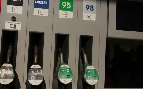 Verva 98 to benzyna! Co daje 98 i jak uniknąć pomyłki?