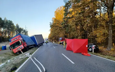 Pasy zablokowane po wypadku? Pilne kroki, naprawa, koszty i ryzyko