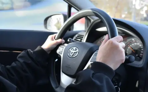 Optymalne obroty w dieslu: Jak jeździć ekonomicznie i bez awarii?