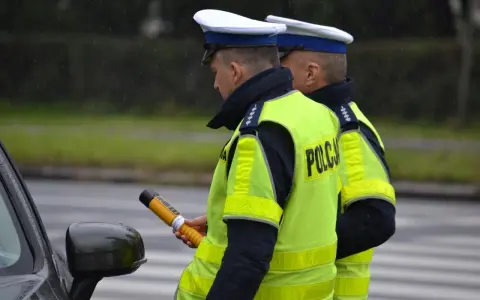 Odmowa badania alkomatem: Pułapka czy prawo? Poznaj fakty