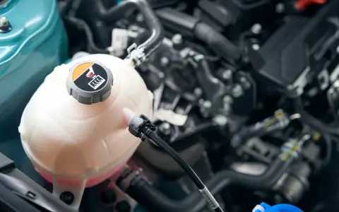 Diesel: Płyn chłodniczy jak wybrać i nie zniszczyć silnika?