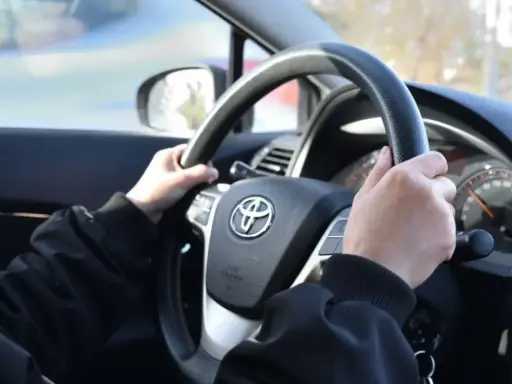 Optymalne obroty w dieslu: Jak jeździć ekonomicznie i bez awarii?