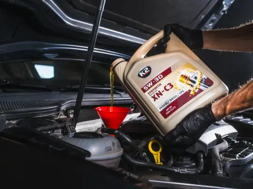 Wymiana oleju 5W30 diesel: Co ile i dlaczego Long Life to ryzyko?