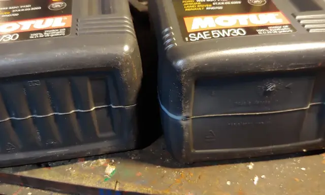 Motul X-clean 5W-30: Jaki wariant wybrać i jak unikać podróbek?