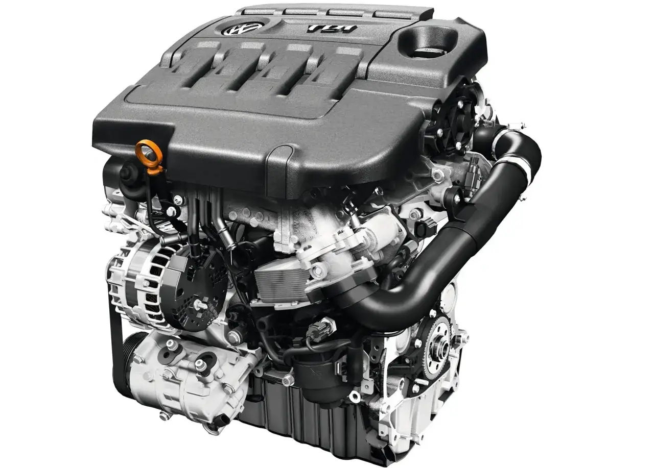 Silnik 2.0 TDI 140KM z turbosprężarką i elementami osprzętu.